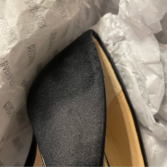 Women’s Badgley Mischka Cher Satin Brooch Embellished Stiletto Pumps Size 6 - Picture 8 of 14